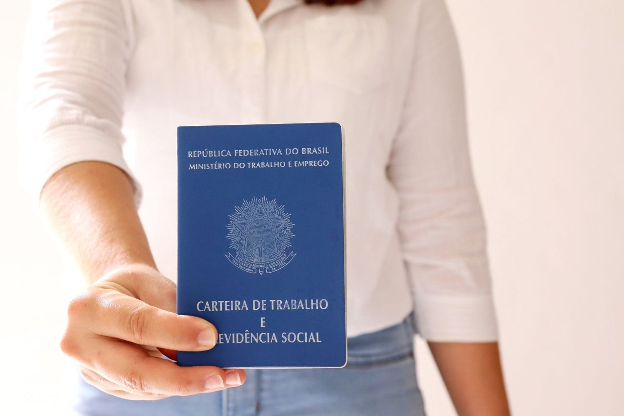 Trabalha Sem Carteira Assinada? Conheça Seus Direitos.